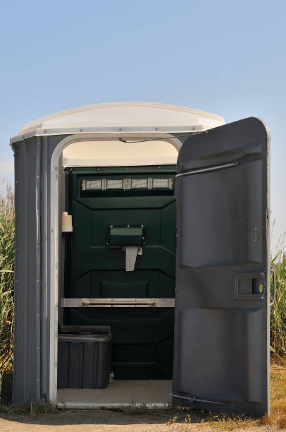 Best Temporary restroom rental  in Mantachie, MS